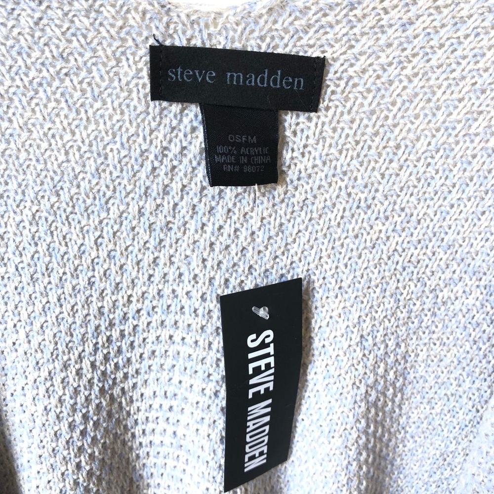 Steve Madden Gray Blue Knit Wrap poncho sweater - Picture 3 of 3
